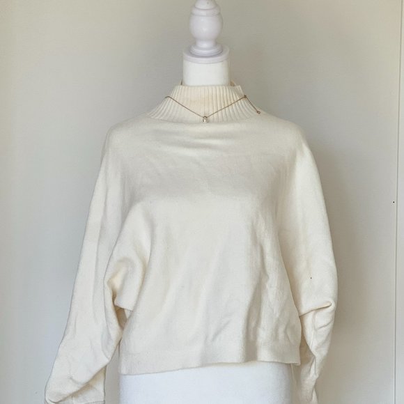 Oak and Fort White Turtleneck sweater - Picture 11 of 11